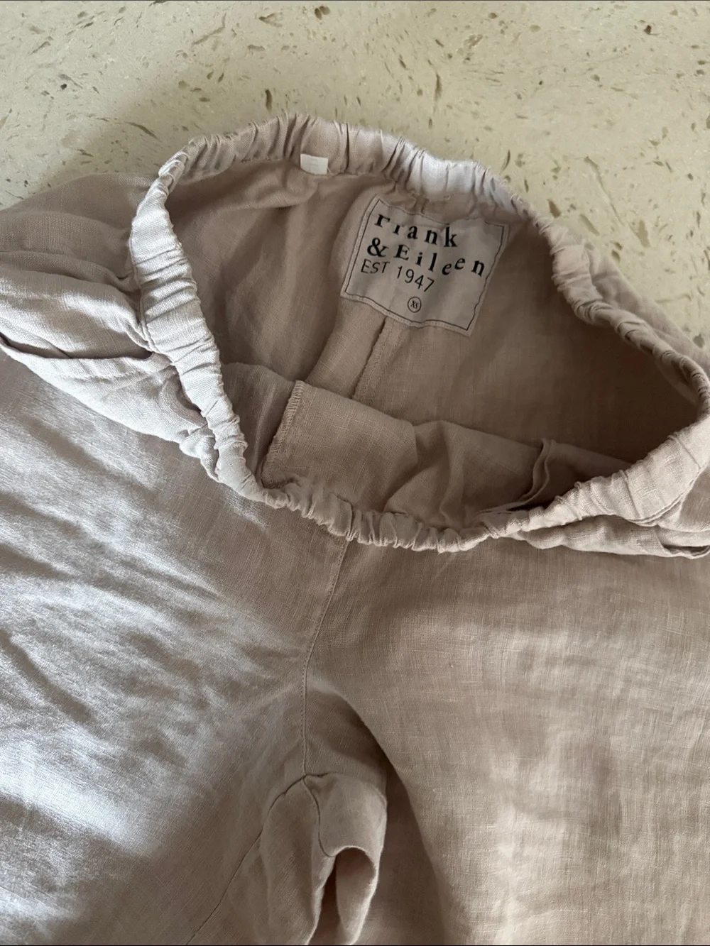 Frank & Eileen Wide-Leg Linen Joggers in Light Beige